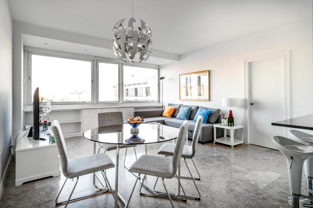 Urbantec Realty - Plaza De Colon Leilighet Madrid Eksteriør bilde