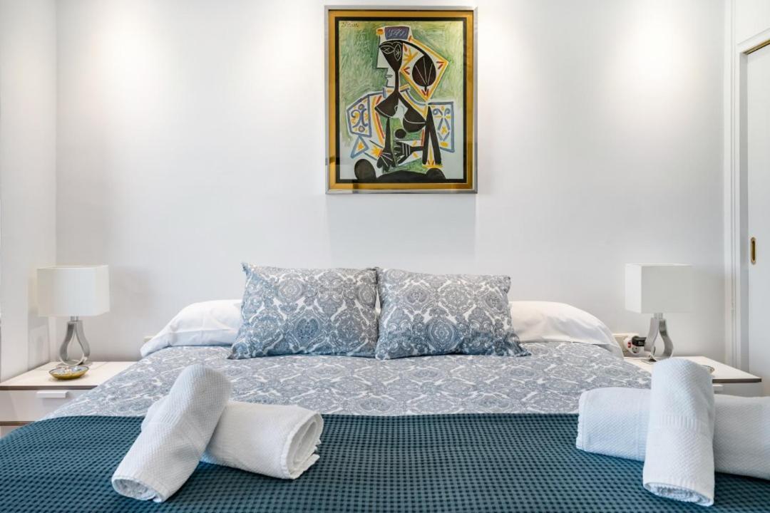 Urbantec Realty - Plaza De Colon Leilighet Madrid Eksteriør bilde